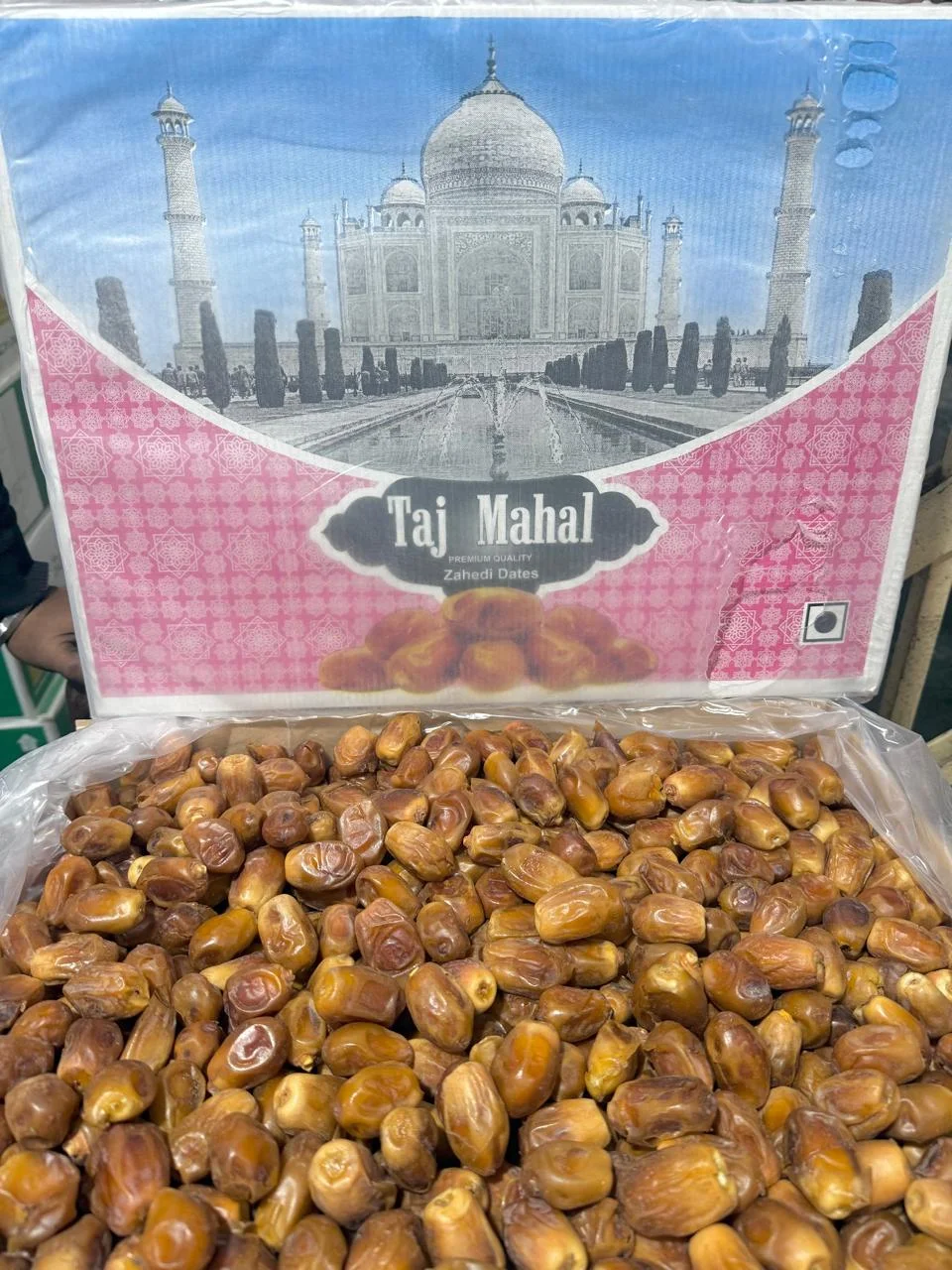 Zahidi Taj Mahal Dates 10kg Carton